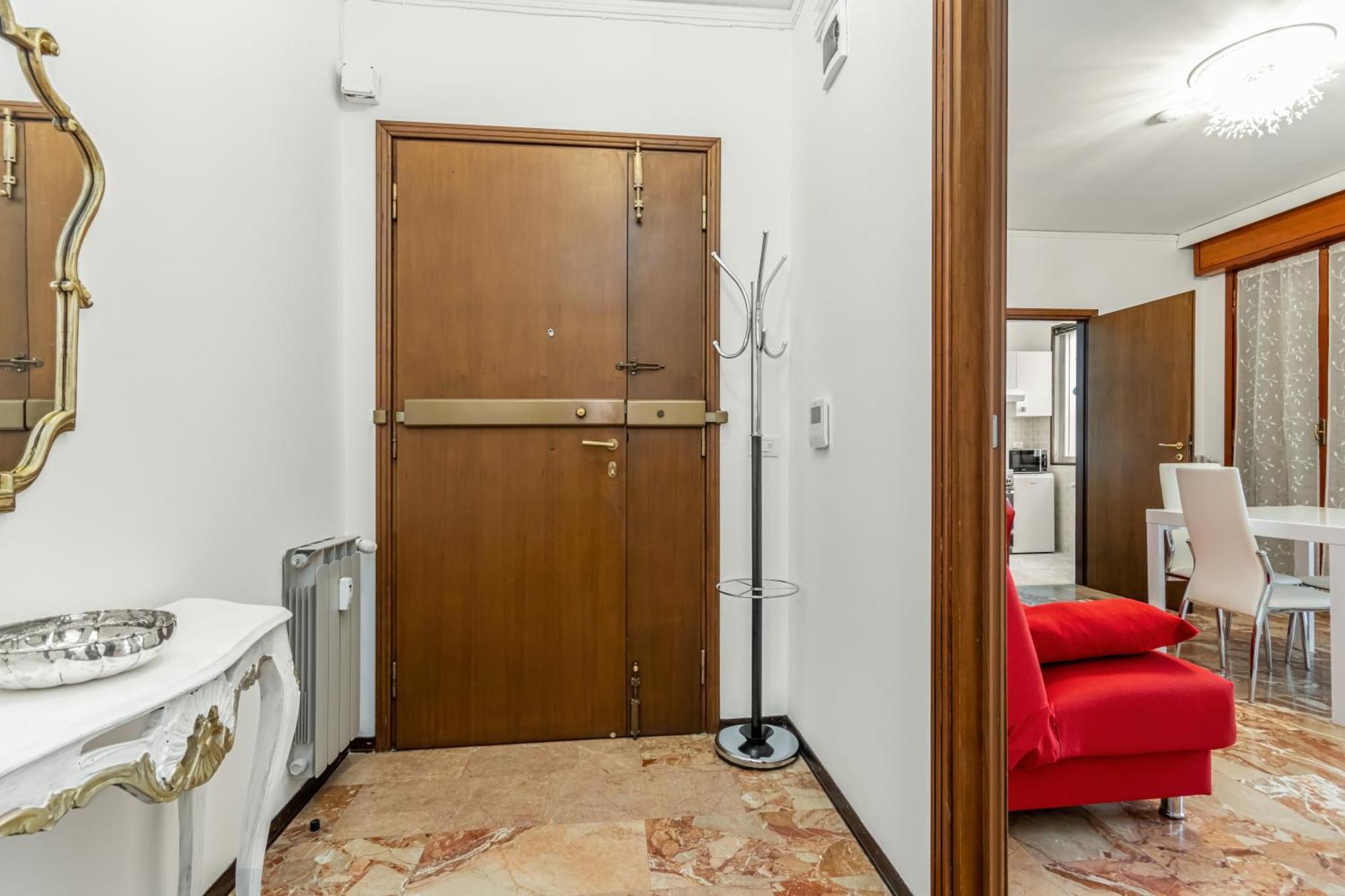 Apartment In Central Mestre With Parking! Venedig Exterior foto